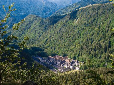 Monastère de la grande Chartreuse en été