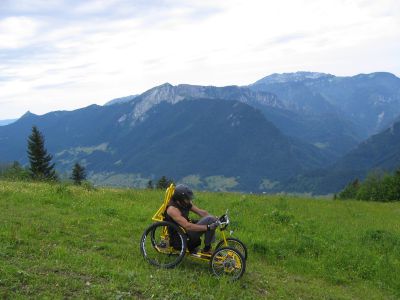 randonnée descente en fauteuil tout terrain